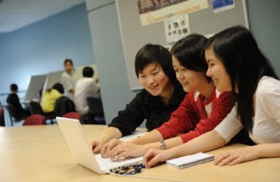Monash College offers a range of programs and facilities to assist students